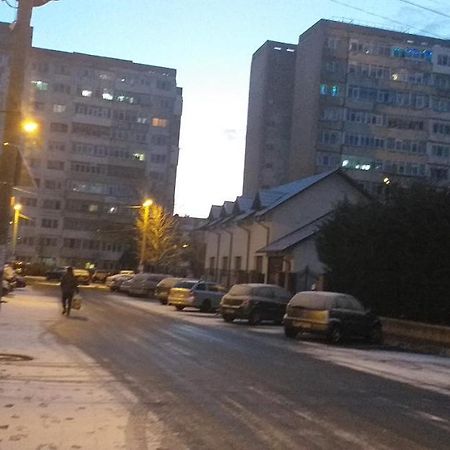 Garsoniera Apartment Buzau Exterior photo